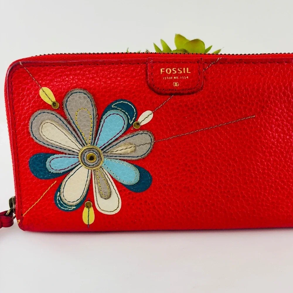 Fossil red pebbled